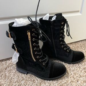 Velvet Boots - Black